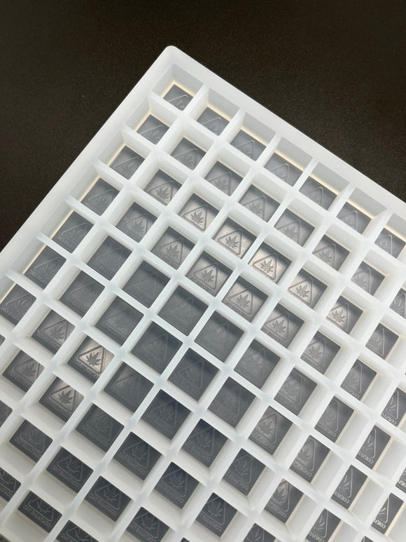 Logotipo de cumplimiento del moho de 2.9 ml de cubos - 391 Cavidades